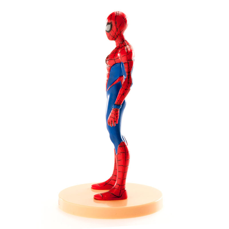 Spiderman PVC figuurtje van Dekora als taarttopper op een verjaardagstaart