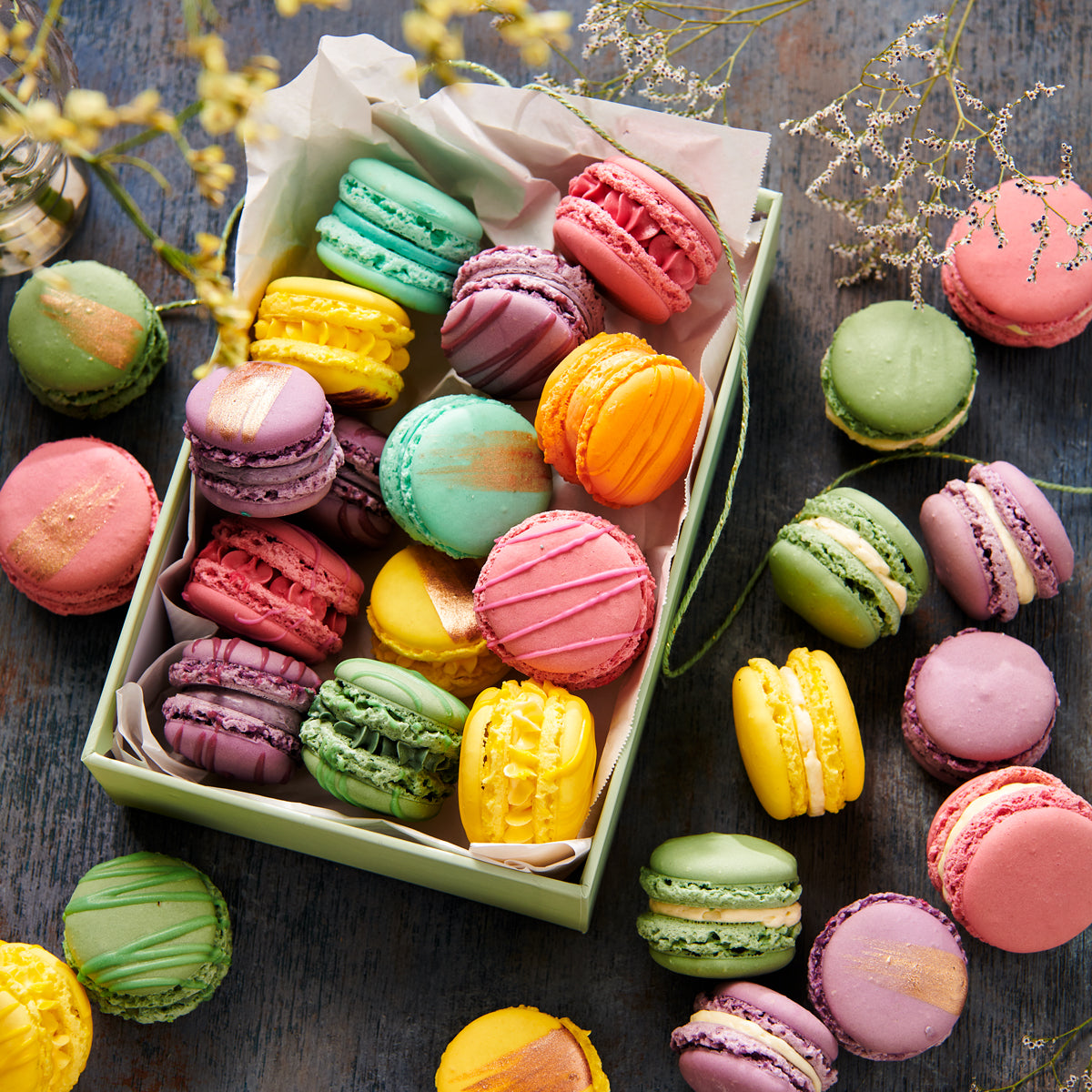 Met FunCakes glutenvrije mix gemaakte macarons in pastelkleuren - sfeerfoto