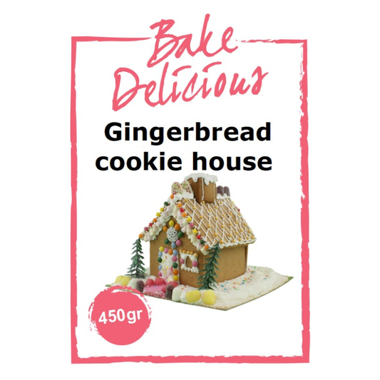 Bake Delicious Gingerbread Cookie House mix 450 gram in witte verpakking met een versierd gingerbread huisje