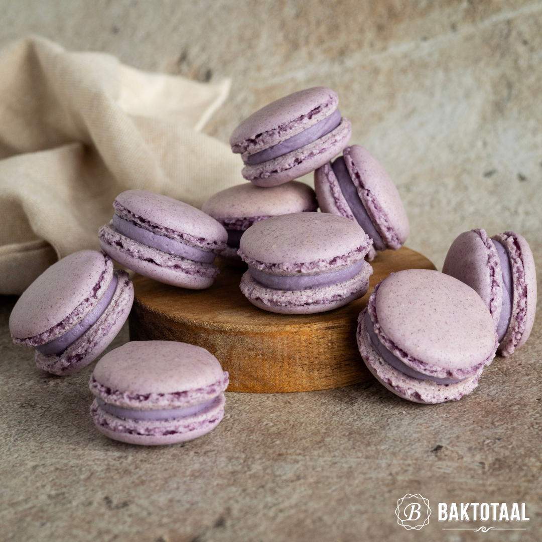 Paarse ube macarons gemaakt met BrandNewCake macaronmix