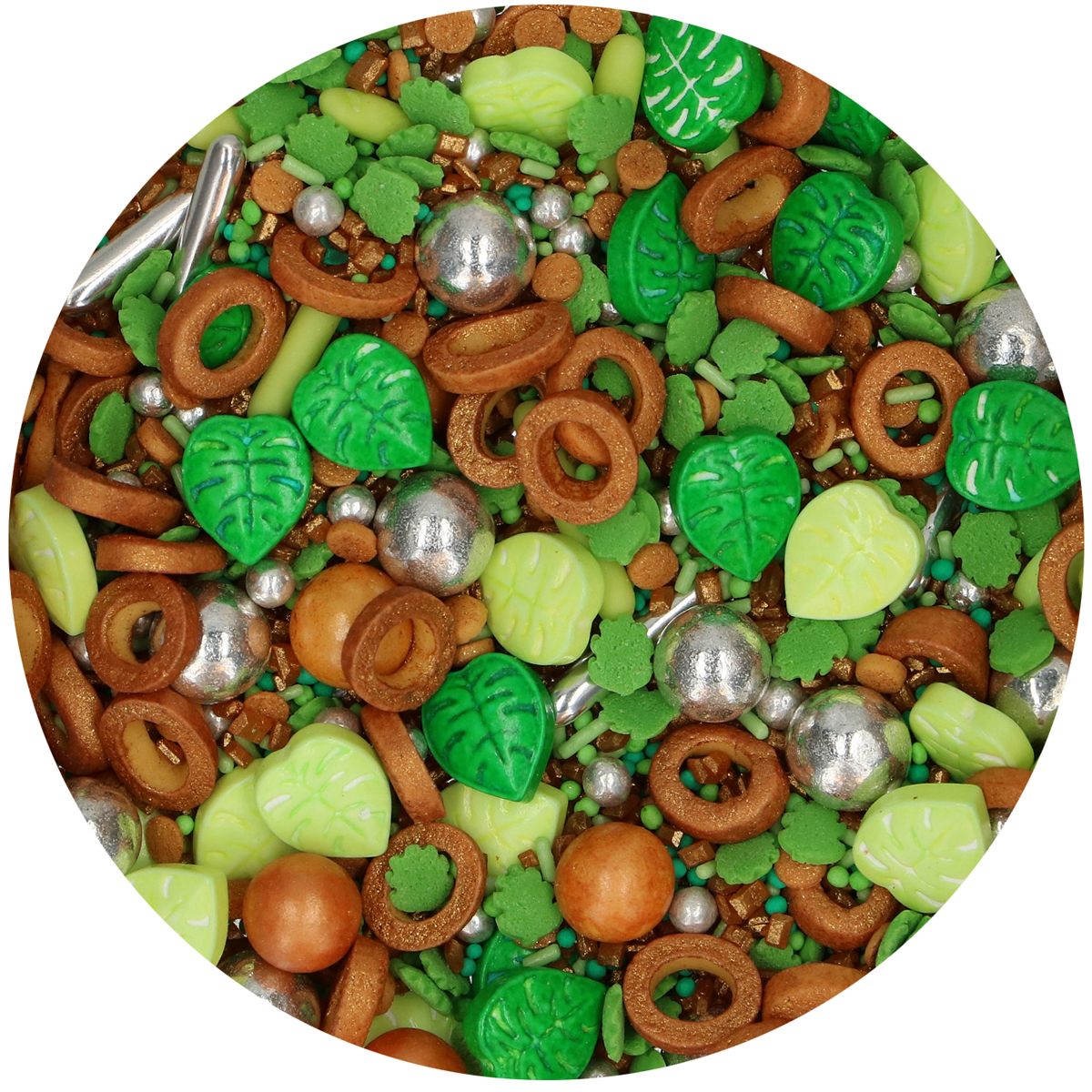 Close-up van de FunCakes Jungle Joy sprinkle mix met groene blaadjes, bruine houten ringetjes en zilveren parels voor jungle thema koekjes decoreren