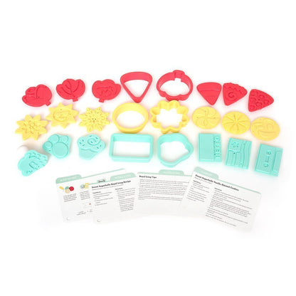 Inhoud van de Sweet Sugarbelle Shape Shifter Cutter en Stamp Set