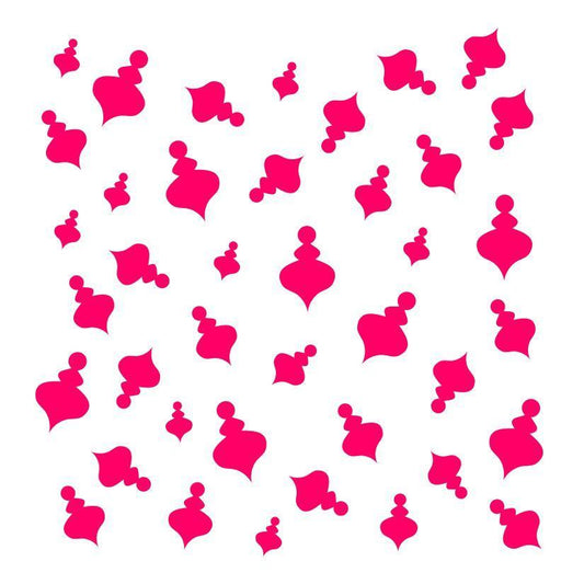 Scattered Ornaments stencil van The Cookie Countess met kerstballen-patroon voor het decoreren van kerstkoekjes